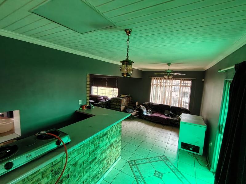 4 Bedroom Property for Sale in Roodia Free State